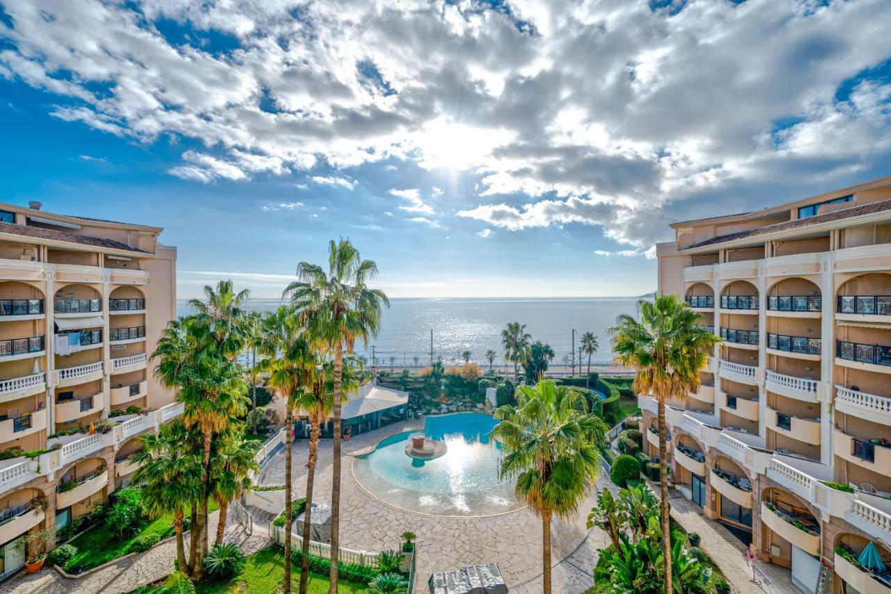 Residence La Palme D'Azur - Cannes Luaran gambar
