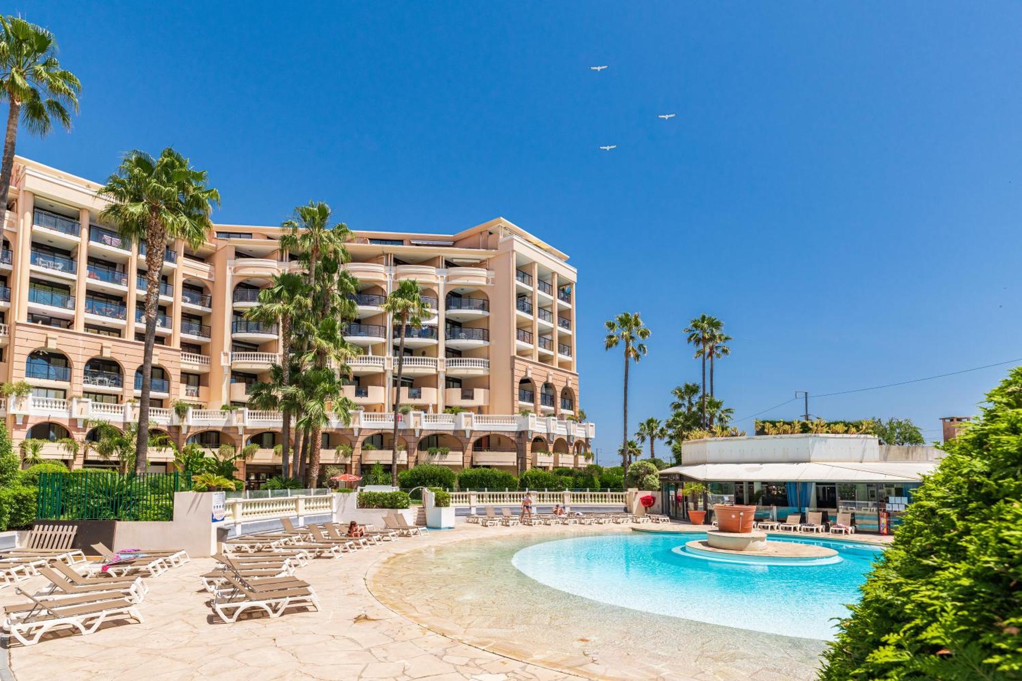 Residence La Palme D'Azur - Cannes Luaran gambar